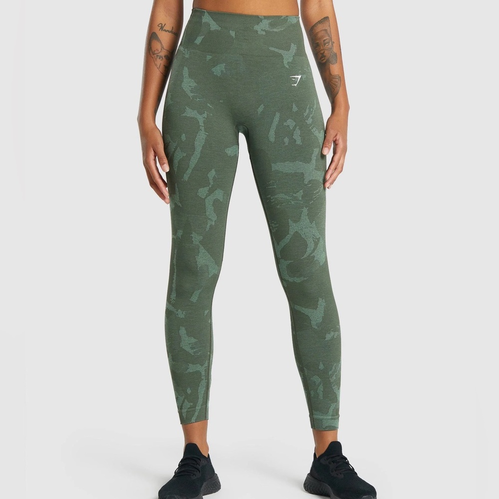 Gymshark green camo leggings size xs